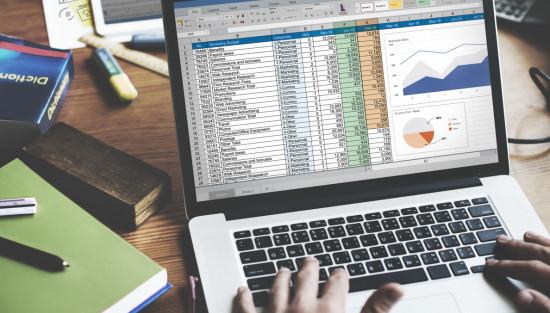 نمایان کردن داده‌های متمایز در اکسل